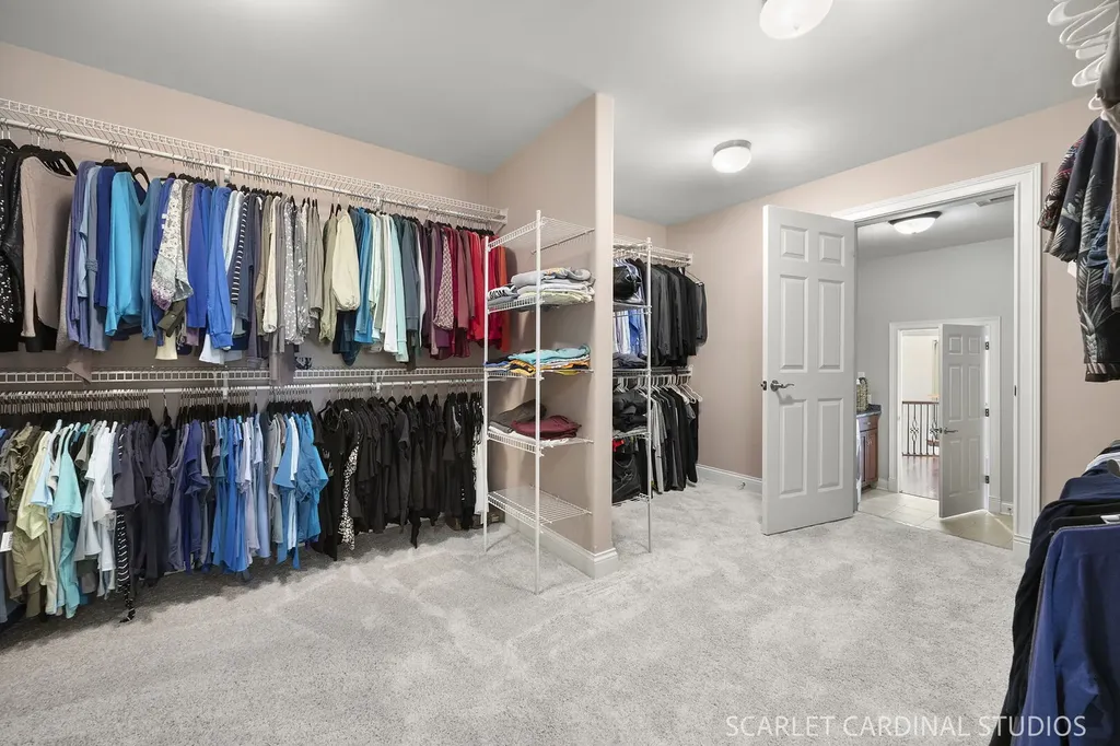 32 Baker Lane Naperville IL 60565