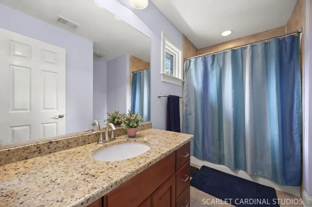 32 Baker Lane Naperville IL 60565
