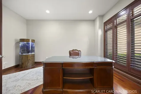 32 Baker Lane Naperville IL 60565