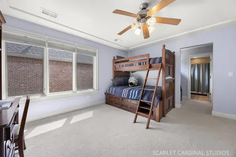 32 Baker Lane Naperville IL 60565