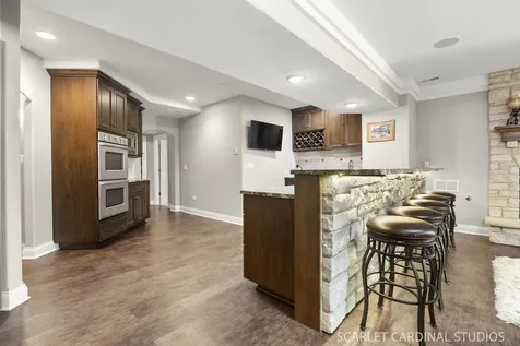 32 Baker Lane Naperville IL 60565