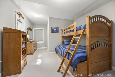 32 Baker Lane Naperville IL 60565