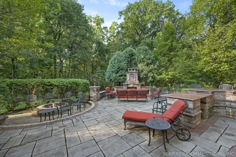 32 Baker Lane Naperville IL 60565