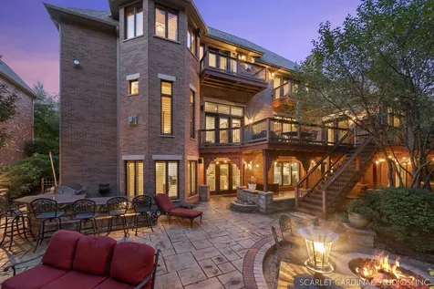 32 Baker Lane Naperville IL 60565