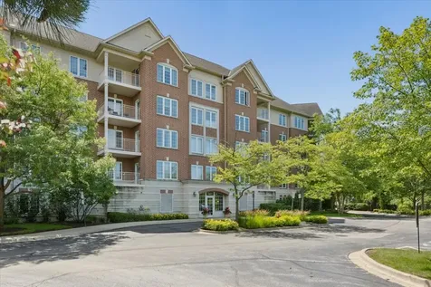 610 Robert York Avenue Deerfield IL 60015