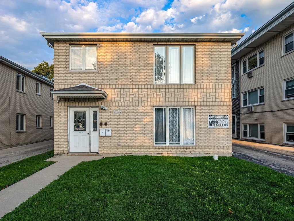 2029 19TH Avenue Melrose Park IL 60160