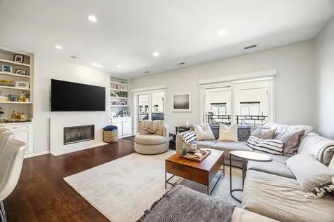 434 West Armitage Avenue Chicago IL 60614