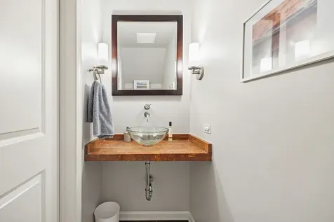 434 West Armitage Avenue Chicago IL 60614