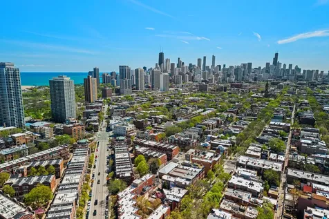 434 West Armitage Avenue Chicago IL 60614