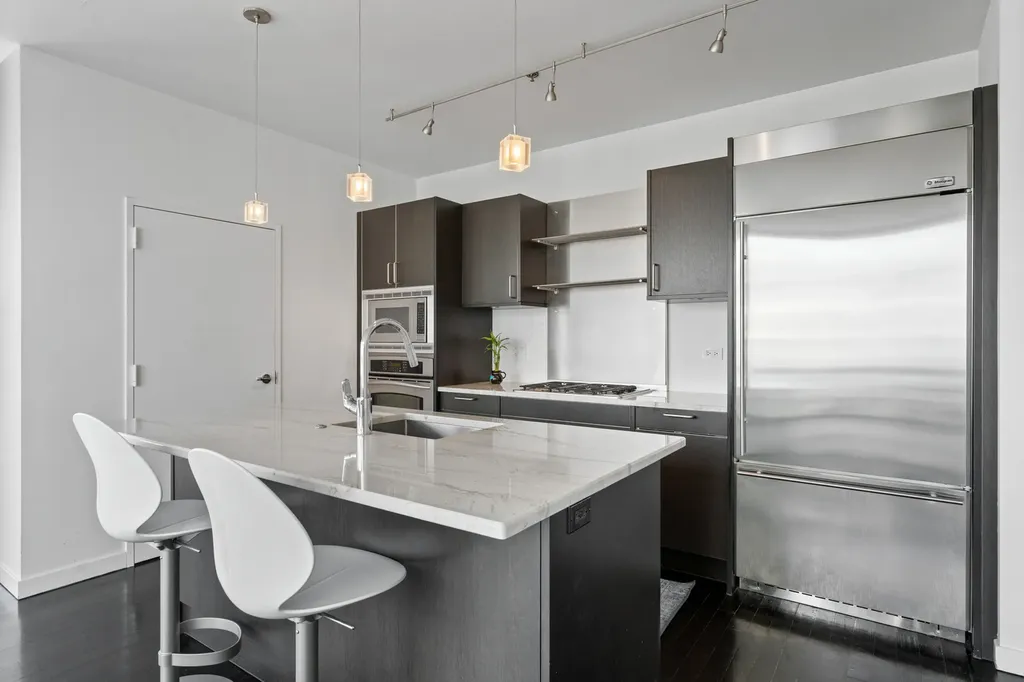 653 North Kingsbury Street Chicago IL 60654