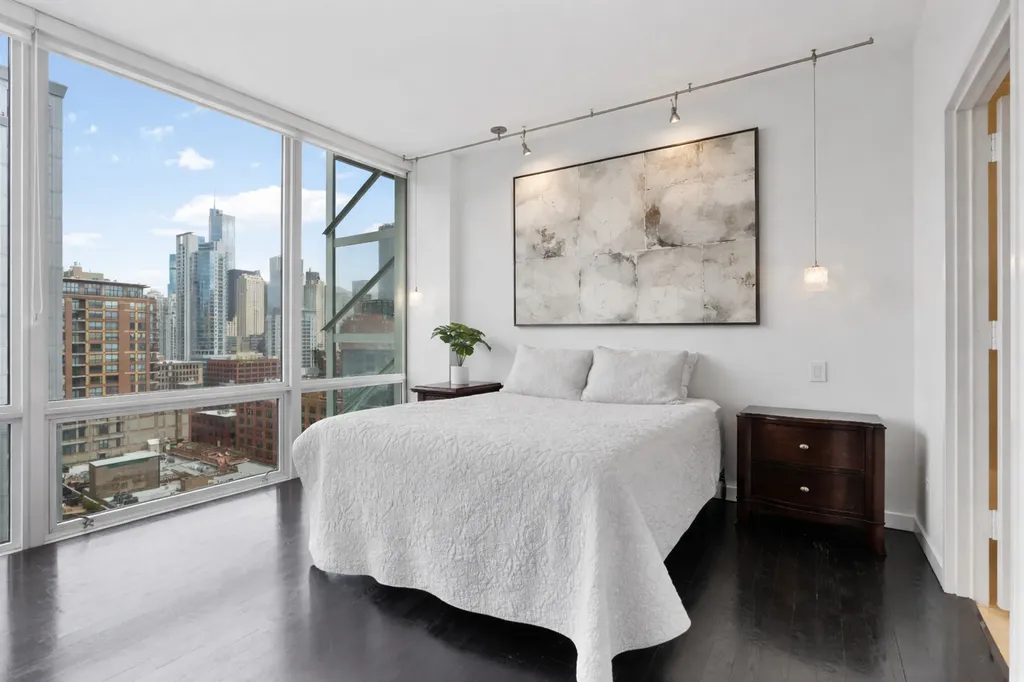 653 North Kingsbury Street Chicago IL 60654