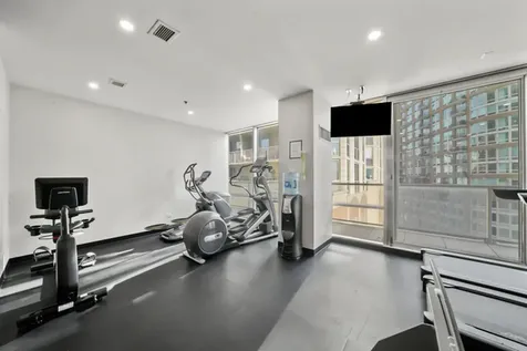 653 North Kingsbury Street Chicago IL 60654