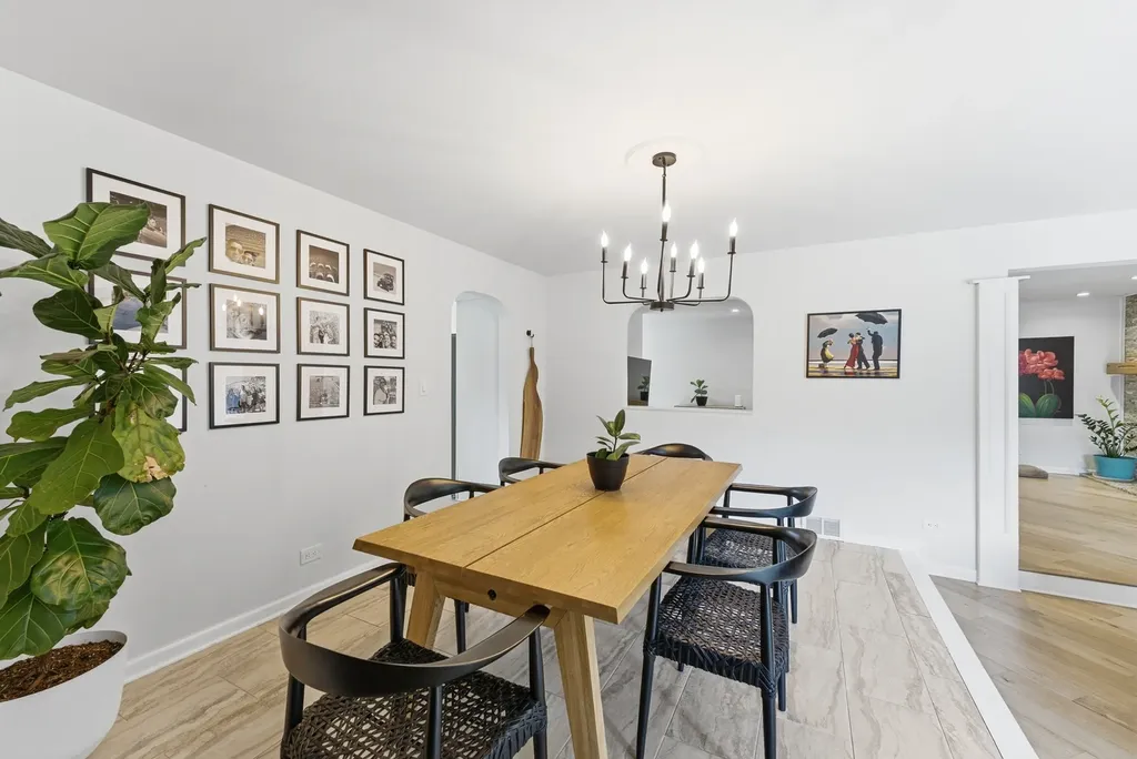 24262 West Rose Avenue Lake Zurich IL 60047