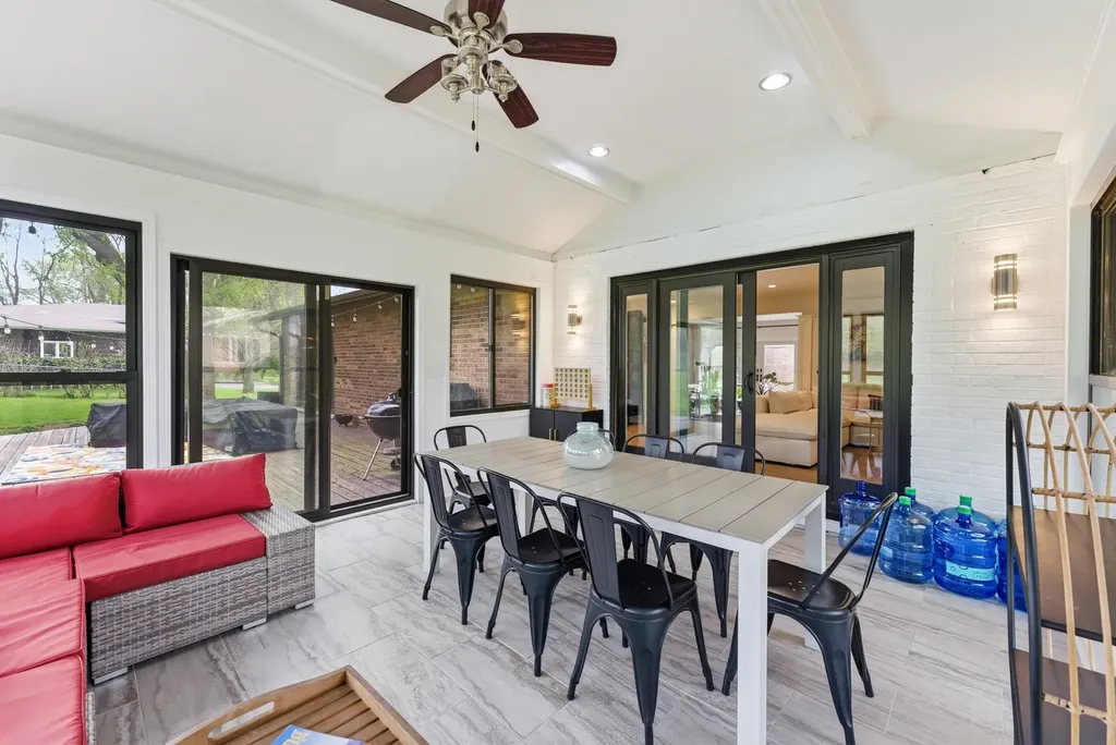 24262 West Rose Avenue Lake Zurich IL 60047