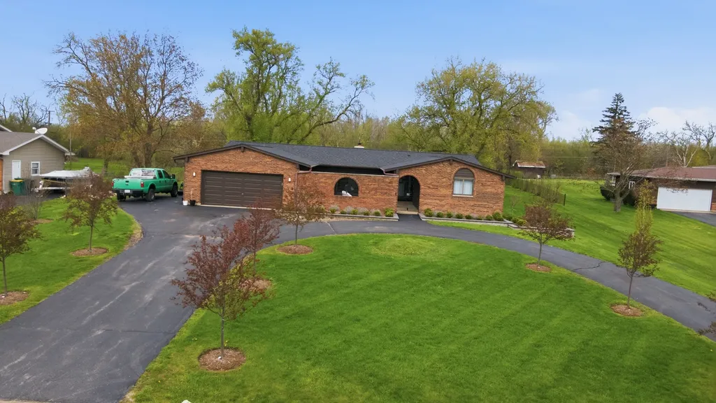 24262 West Rose Avenue Lake Zurich IL 60047