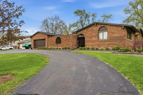 24262 West Rose Avenue Lake Zurich IL 60047