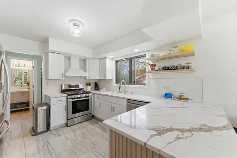 24262 West Rose Avenue Lake Zurich IL 60047