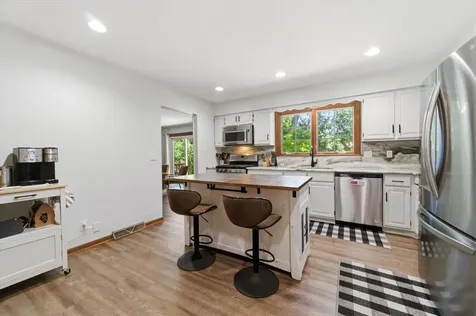 2357 Wyckwood Drive Aurora IL 60506