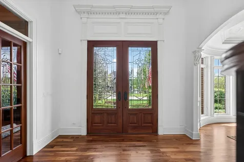39W835 Goldenrod Drive St. Charles IL 60175