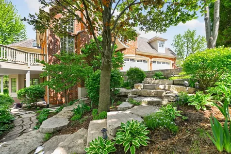 39W835 Goldenrod Drive St. Charles IL 60175