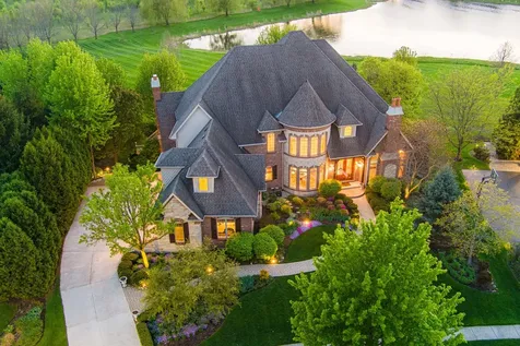 39W835 Goldenrod Drive St. Charles IL 60175