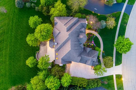 39W835 Goldenrod Drive St. Charles IL 60175