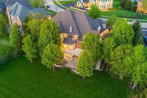 39W835 Goldenrod Drive St. Charles IL 60175