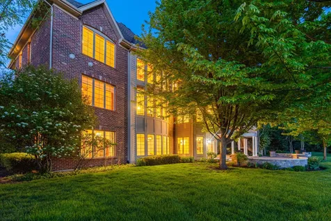 39W835 Goldenrod Drive St. Charles IL 60175