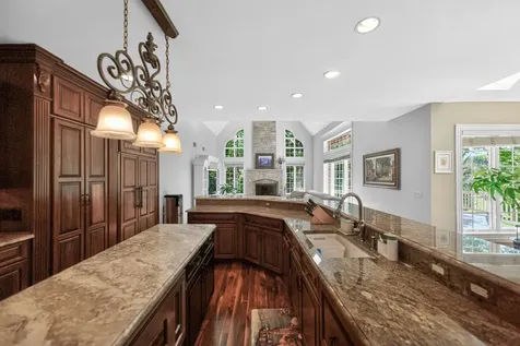 39W835 Goldenrod Drive St. Charles IL 60175