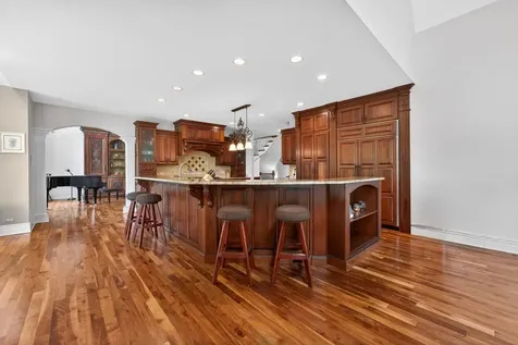 39W835 Goldenrod Drive St. Charles IL 60175