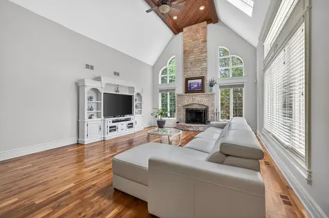 39W835 Goldenrod Drive St. Charles IL 60175