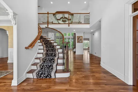 39W835 Goldenrod Drive St. Charles IL 60175