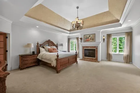 39W835 Goldenrod Drive St. Charles IL 60175