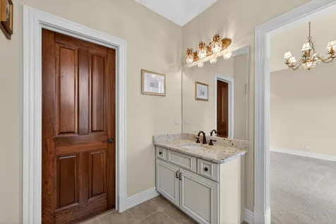 39W835 Goldenrod Drive St. Charles IL 60175