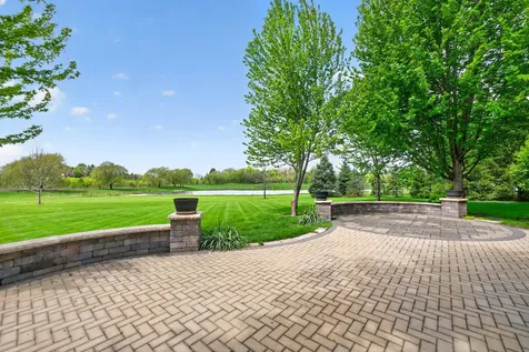 39W835 Goldenrod Drive St. Charles IL 60175