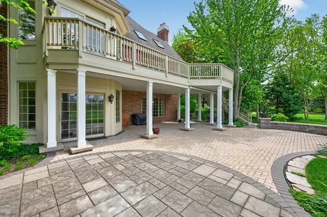 39W835 Goldenrod Drive St. Charles IL 60175