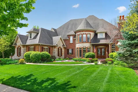 39W835 Goldenrod Drive St. Charles IL 60175
