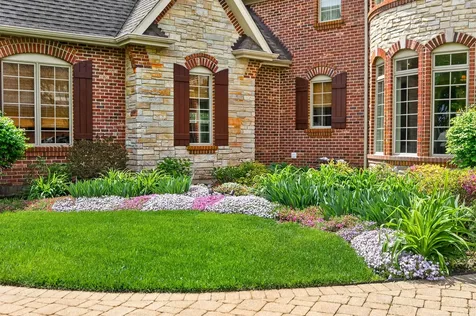 39W835 Goldenrod Drive St. Charles IL 60175
