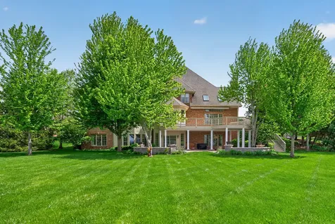39W835 Goldenrod Drive St. Charles IL 60175