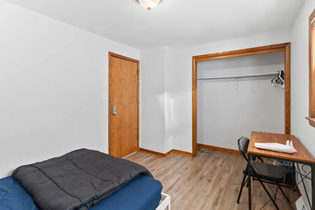 1835 West 34th Street Chicago IL 60608
