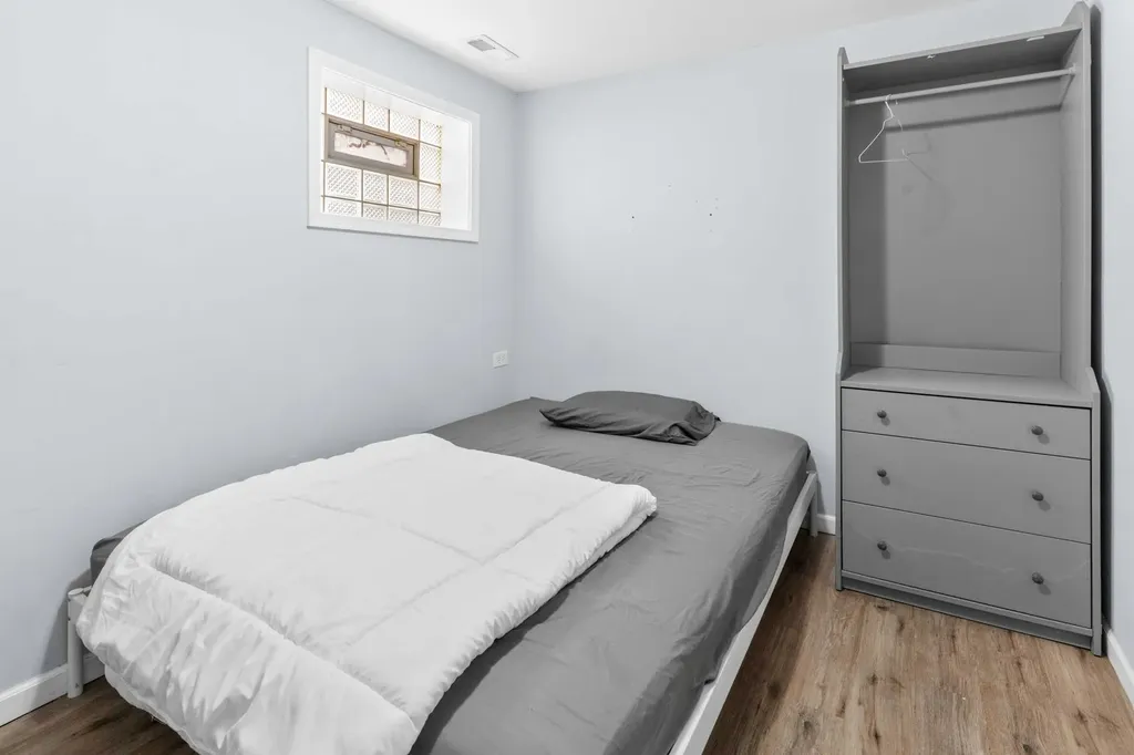 1835 West 34th Street Chicago IL 60608