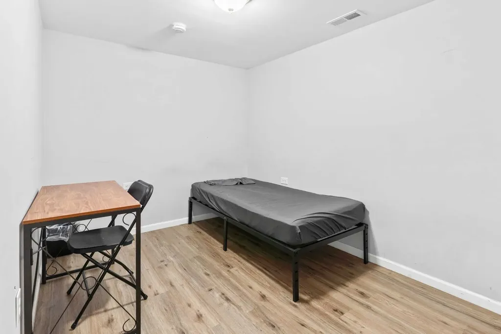 1835 West 34th Street Chicago IL 60608