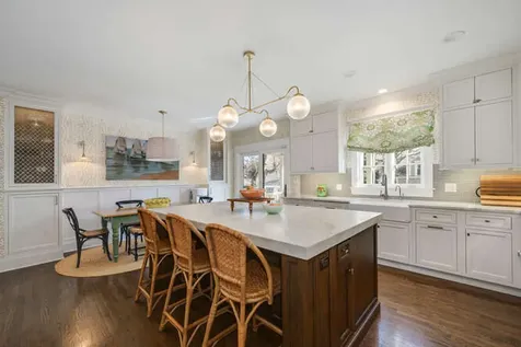 1211 Hinman Avenue Evanston IL 60202