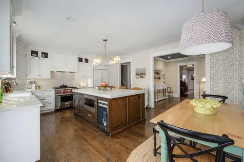 1211 Hinman Avenue Evanston IL 60202