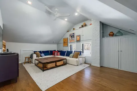 1211 Hinman Avenue Evanston IL 60202