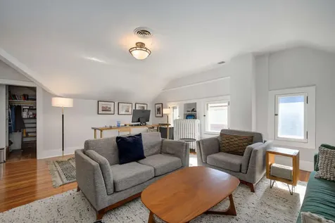 1211 Hinman Avenue Evanston IL 60202