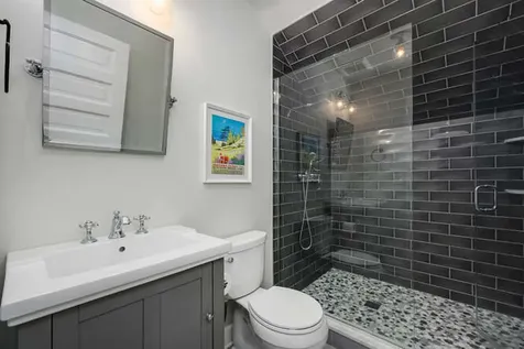 1211 Hinman Avenue Evanston IL 60202