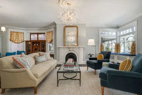 1211 Hinman Avenue Evanston IL 60202