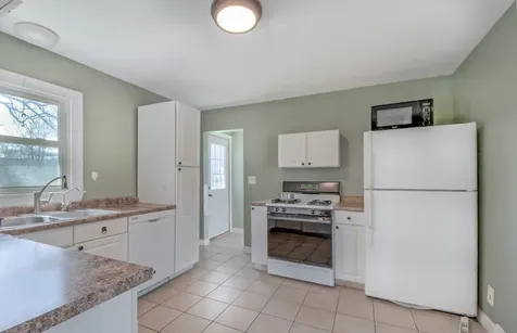 4113 West Crystal Lake Road Mchenry IL 60050