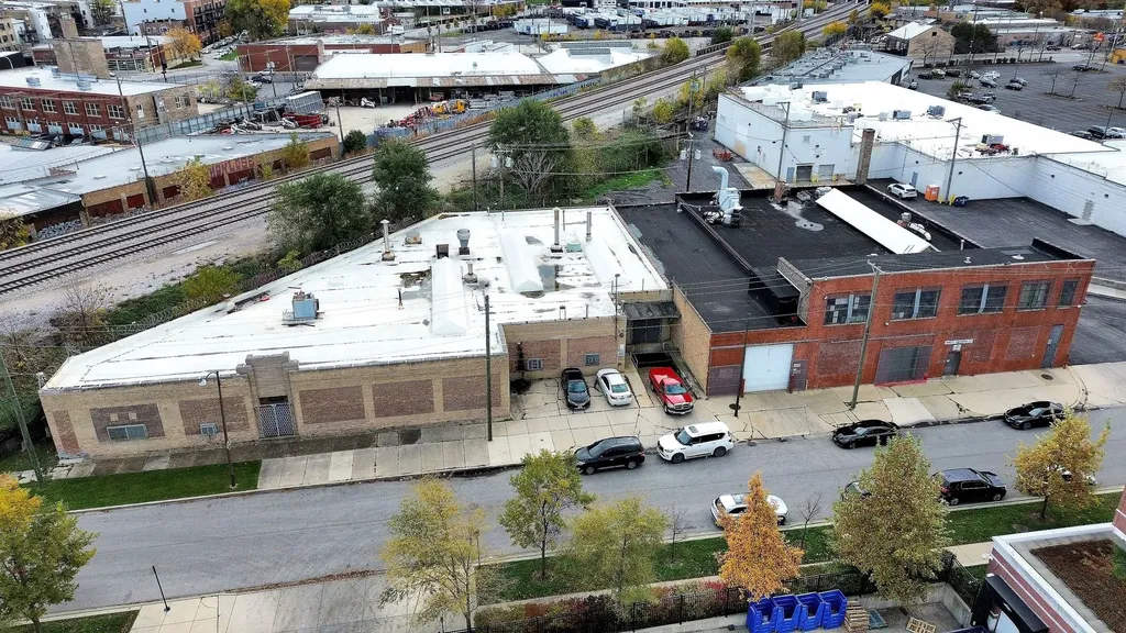 859 North Spaulding Avenue Chicago IL 60651